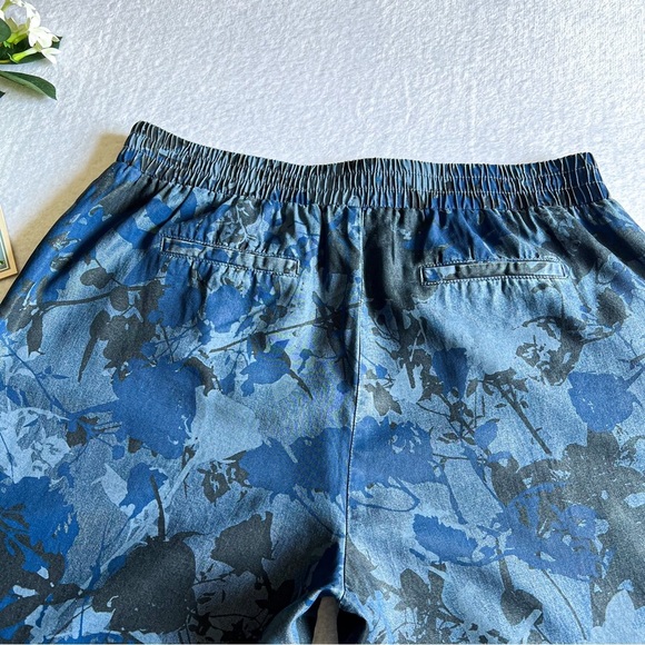 Women’s Sz XL Blue Floral Chambray Pants Camo Print Elastic Waistband - Picture 9 of 11